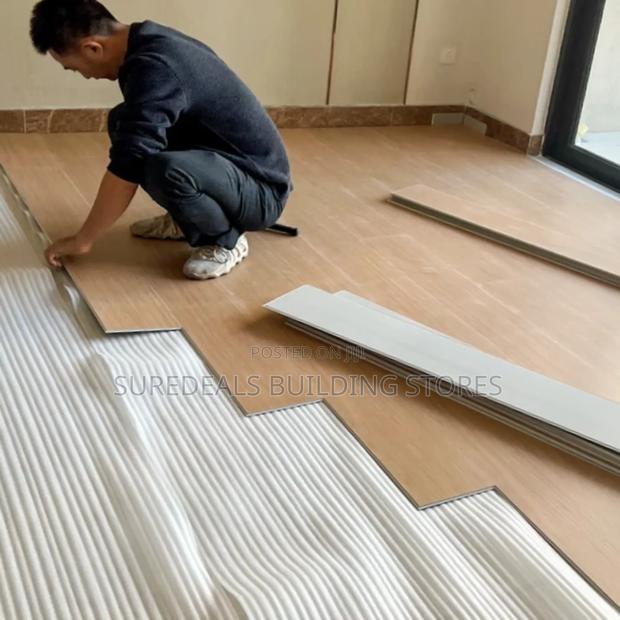 SPC Flooring Interlocking Planks. - main view