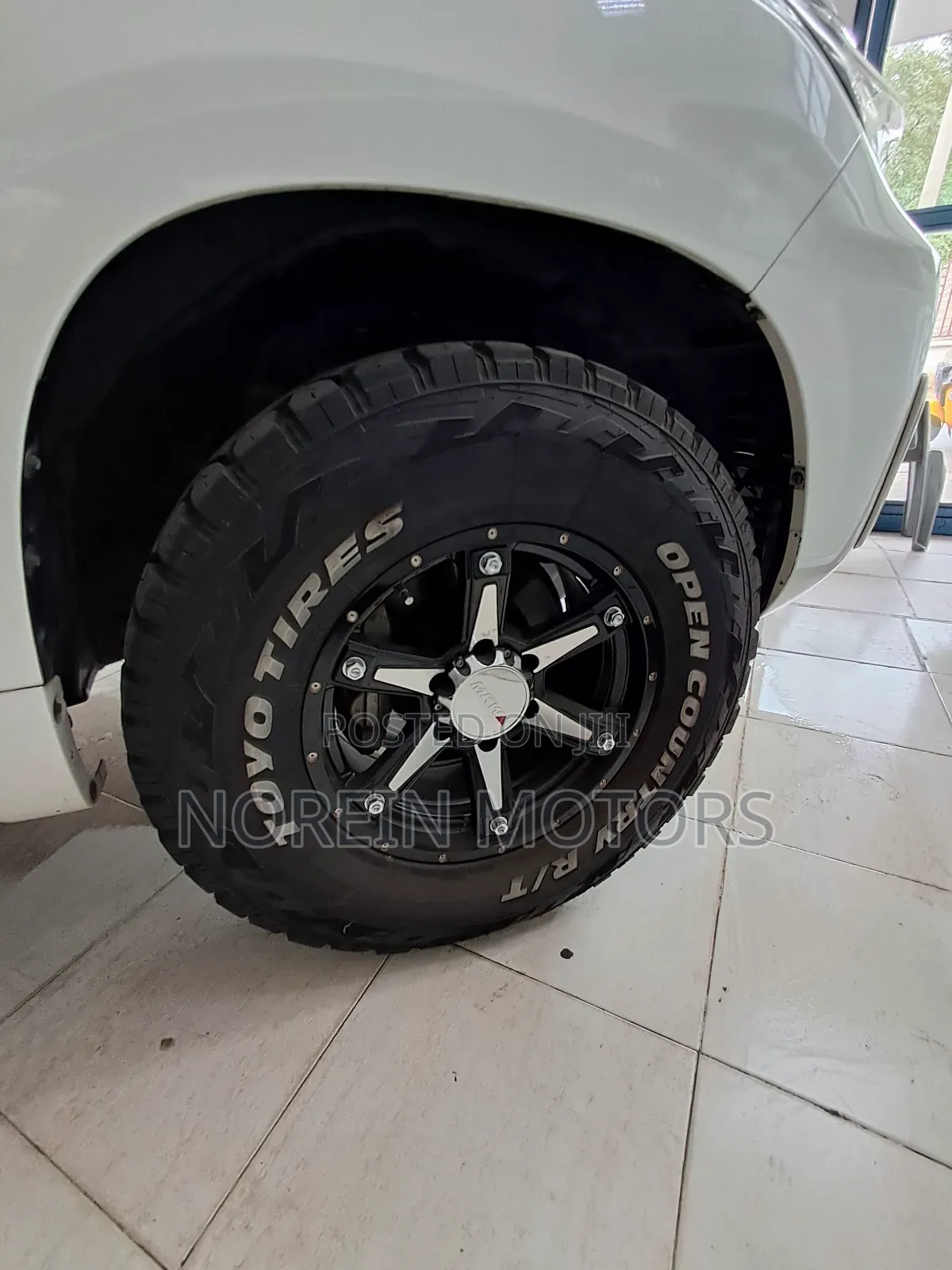 Toyota Land Cruiser Prado 2.8 2017 White