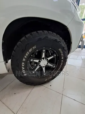 Toyota Land Cruiser Prado 2.8 2017 White