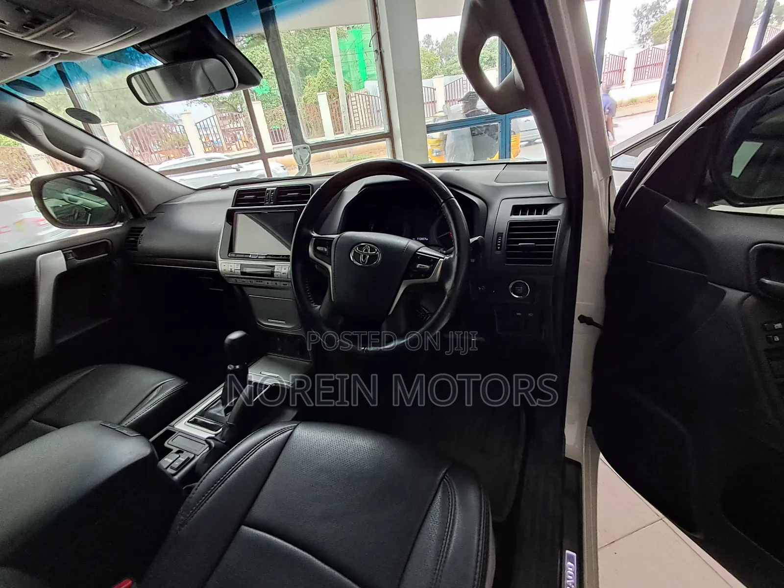 Toyota Land Cruiser Prado 2.8 2017 White