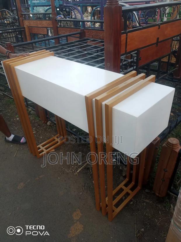 Console Table - thumbnail 3