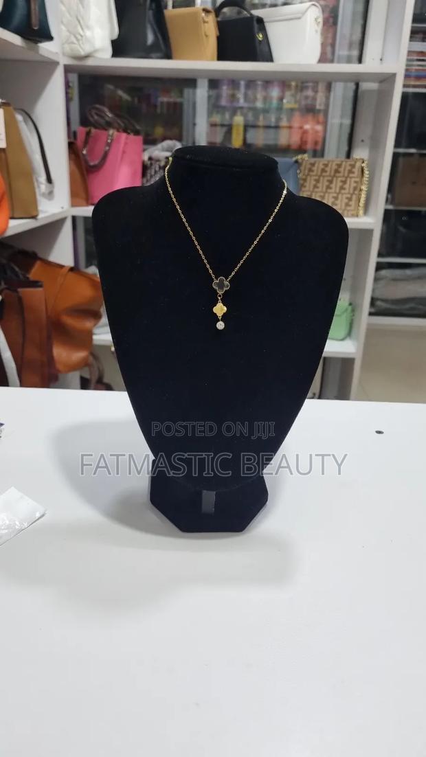 Van Cleef Simple Necklace - main view