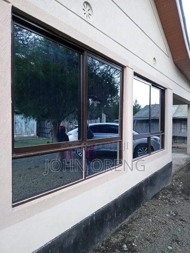 Aluminium Sliding Window - thumbnail 3