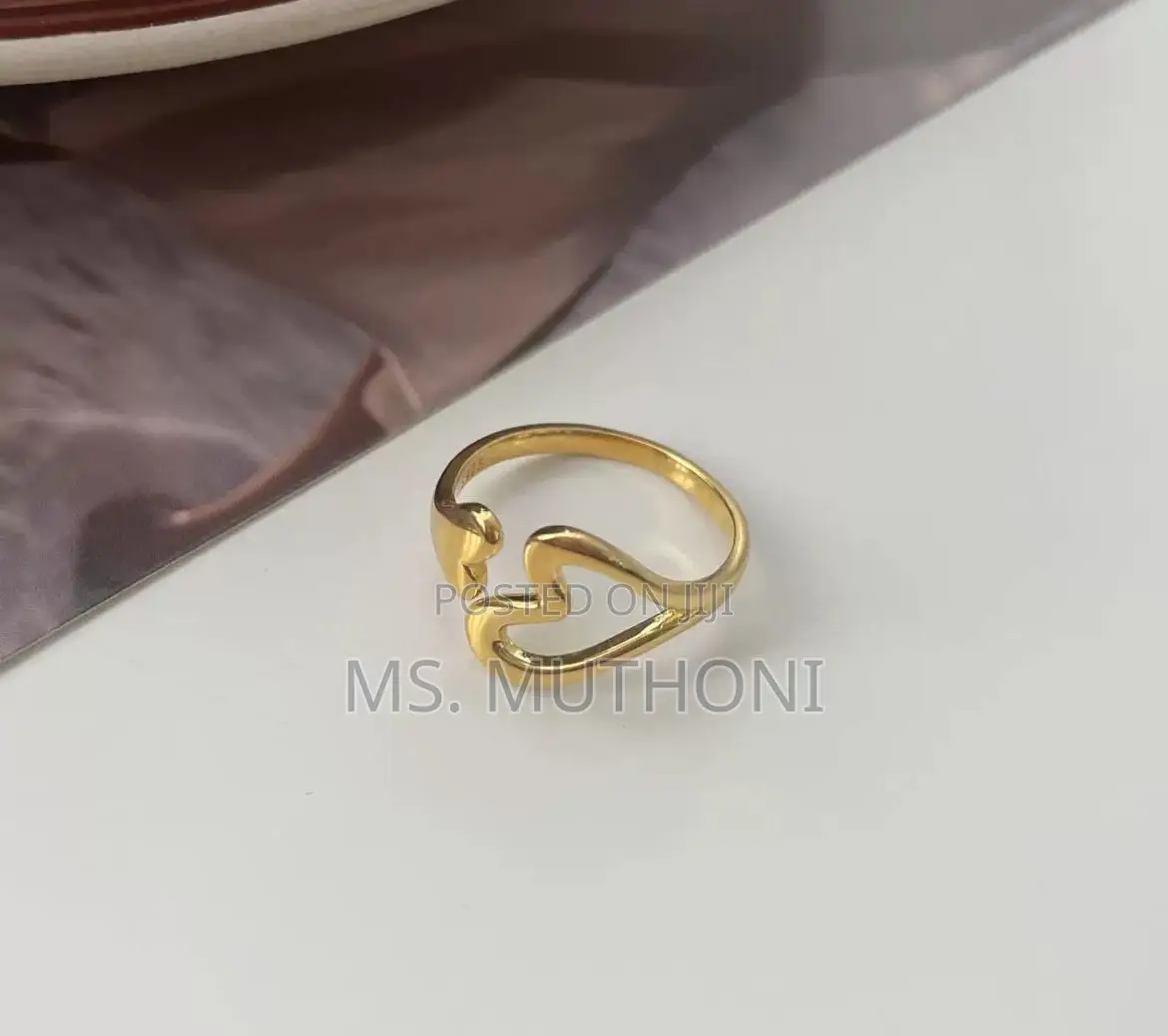 A Pair Chunky Rings