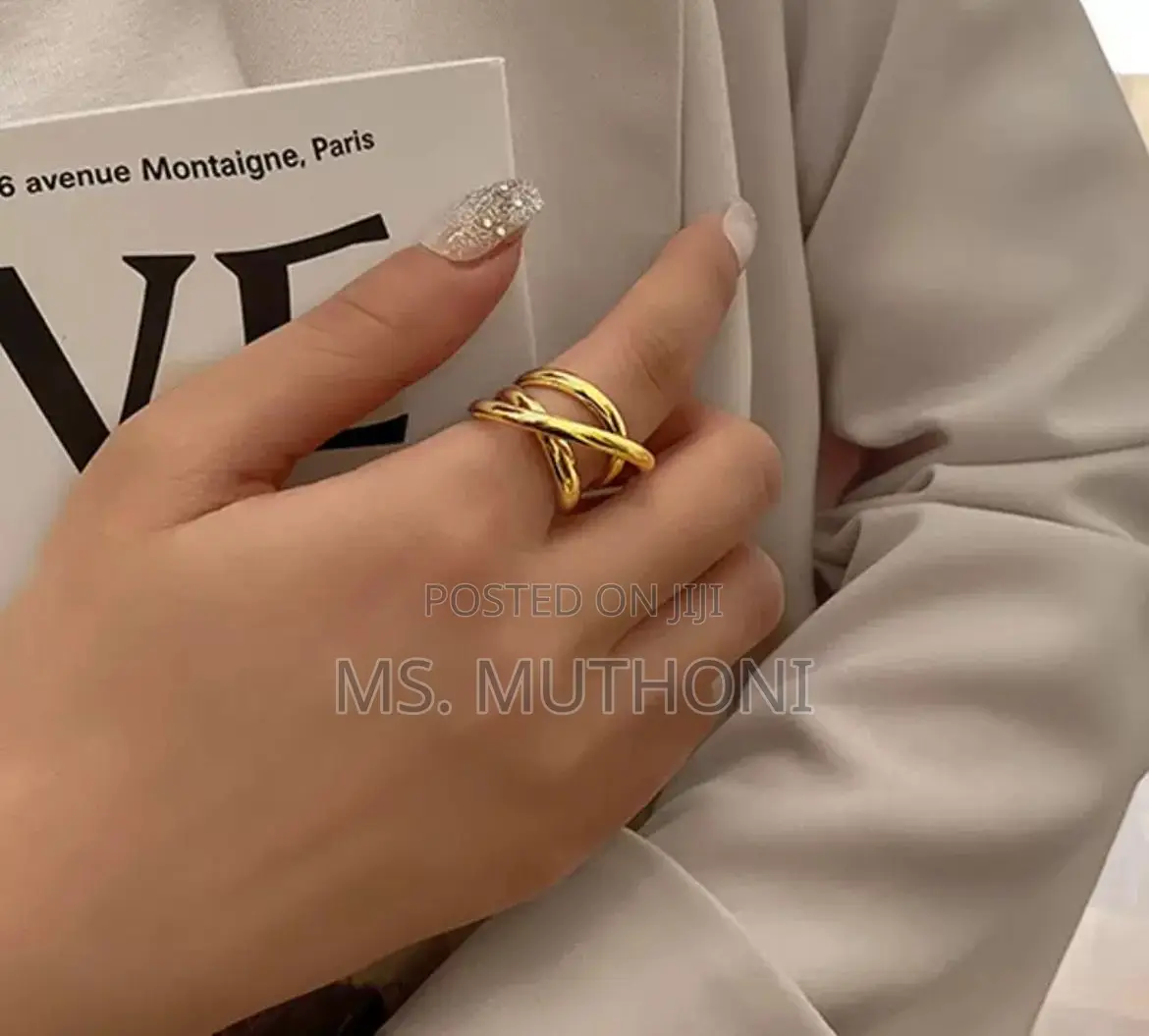 A Pair Chunky Rings