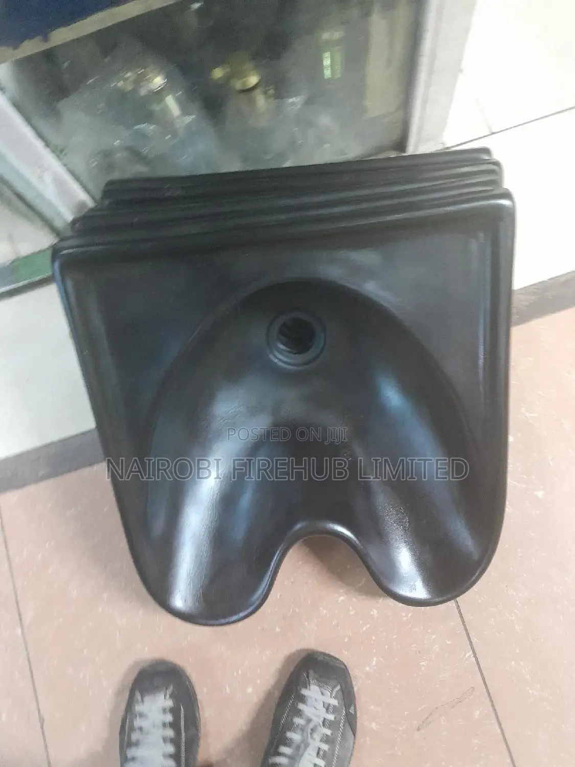 Saloon Sinks Made Of Fibre