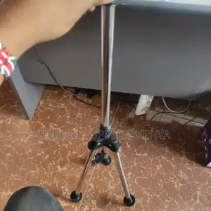 Sprinkler Spike Stand Tripod Irrigation Sprinkler Telescopic