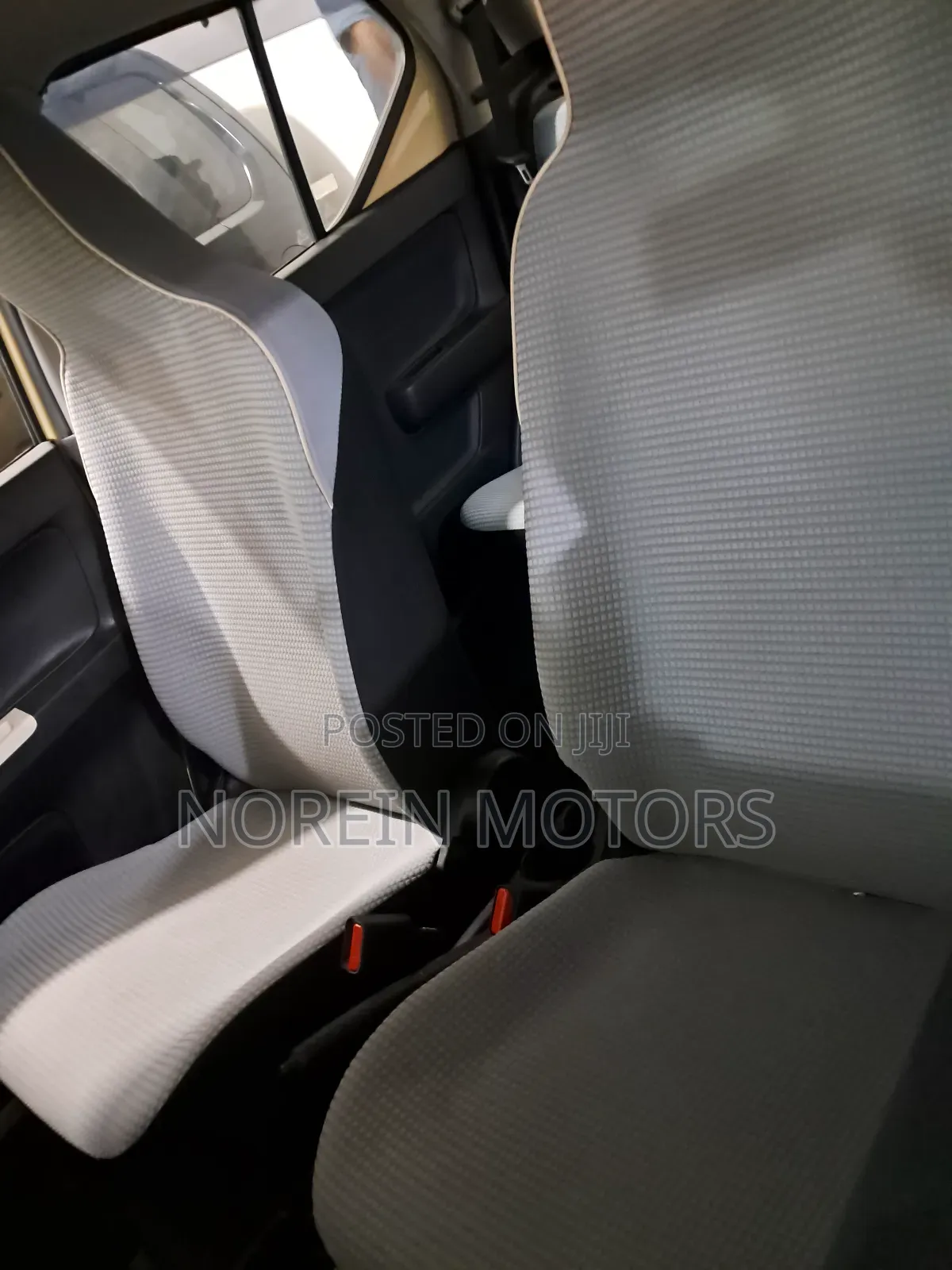 Suzuki Alto 2017 Beige