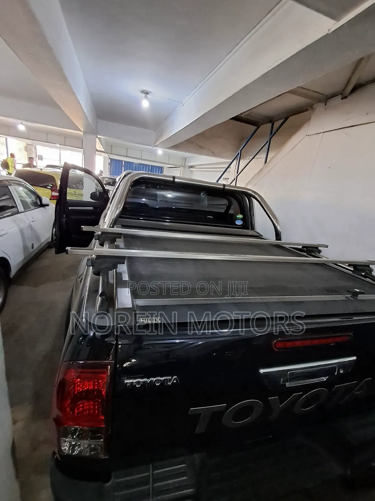 Toyota Hilux 2017 Black