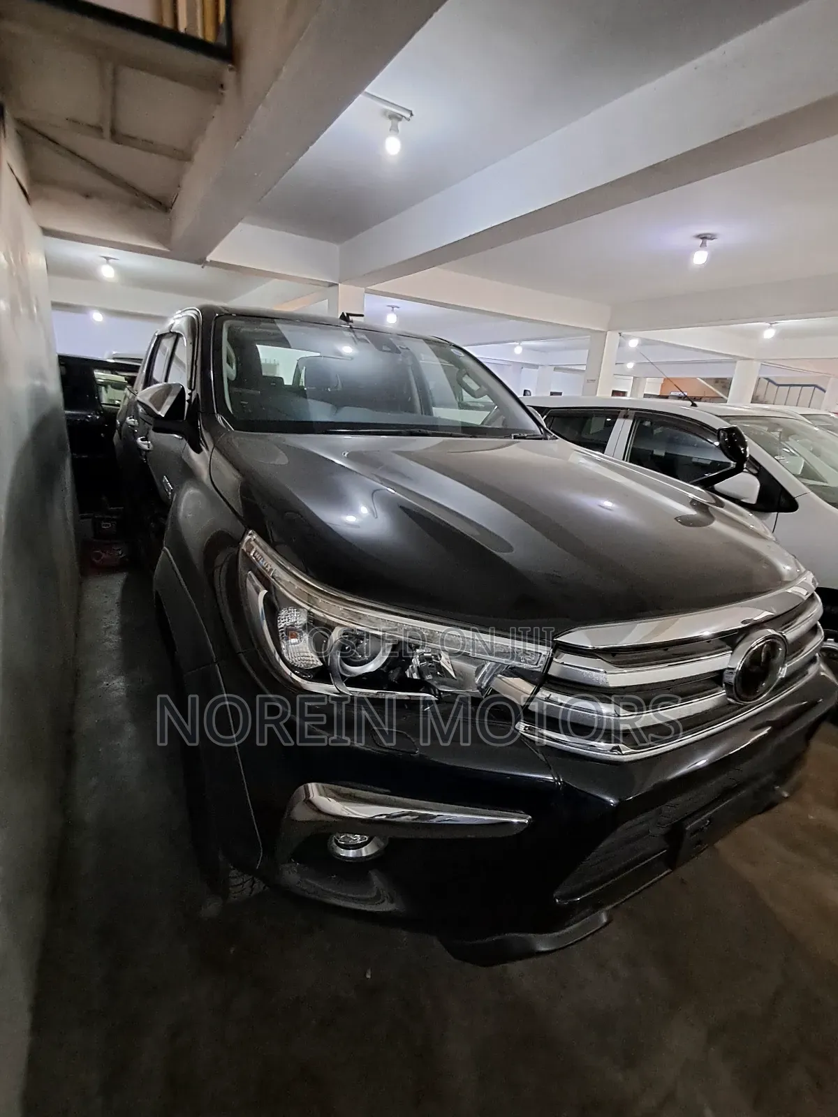 Toyota Hilux 2017 Black