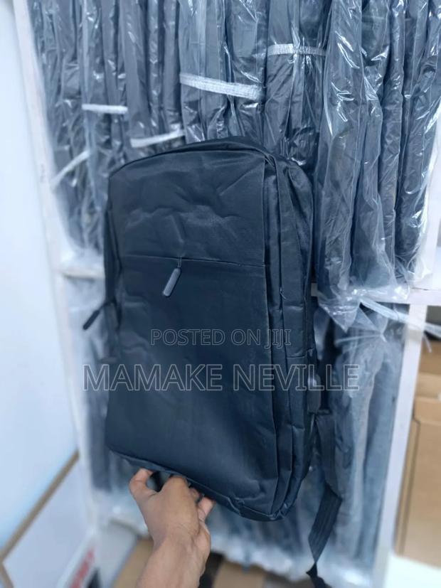 Black Back Bag - main view