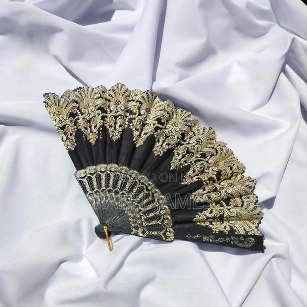 Folding Fan - main view