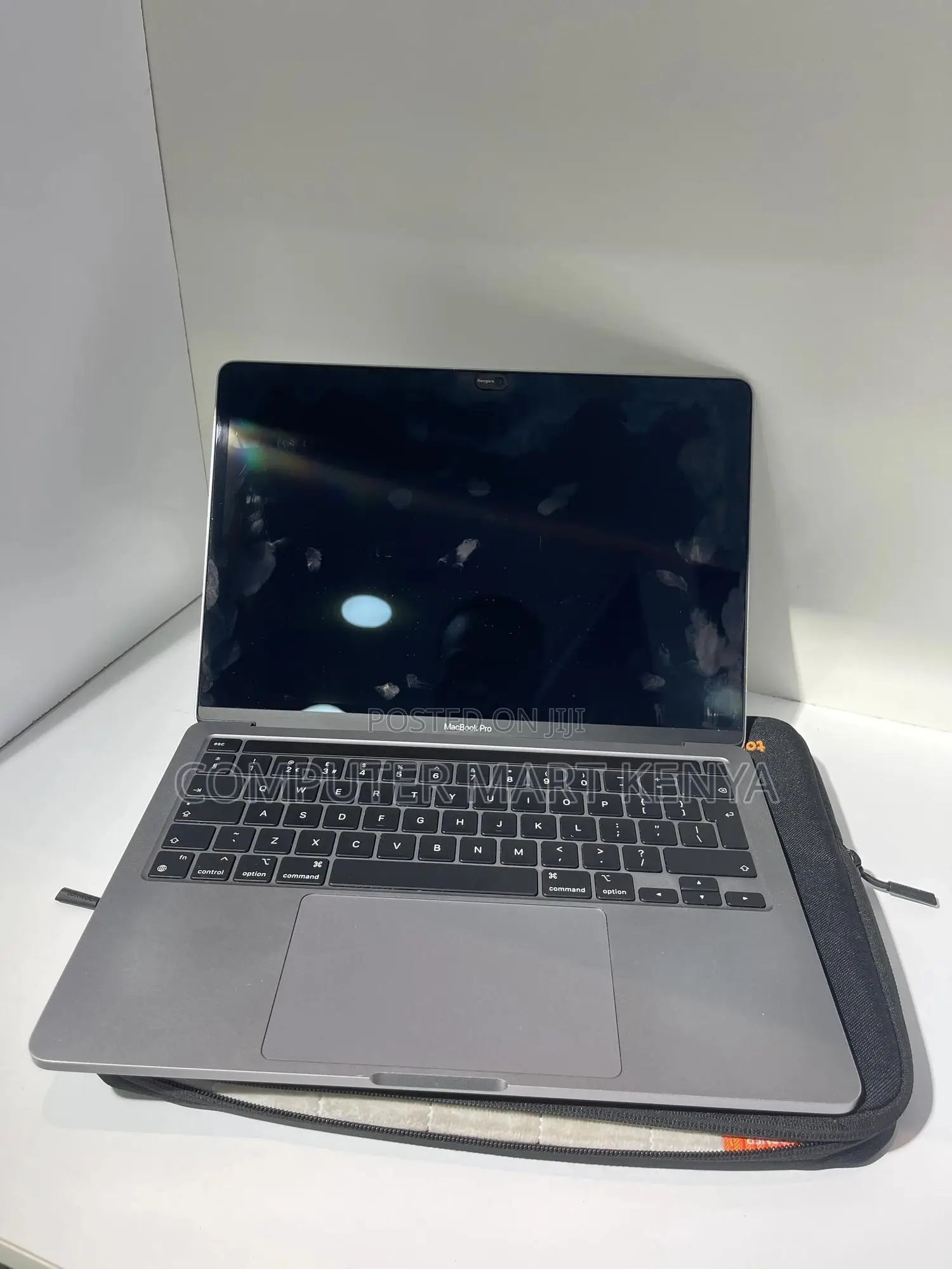 Laptop Apple MacBook Pro 8GB Apple M1 Pro SSD 512GB