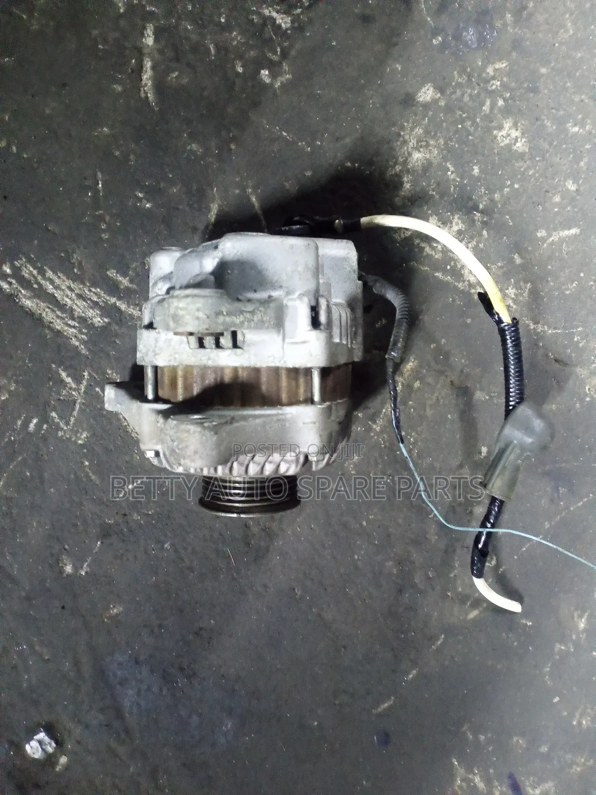 Daihatsu Mirra Alternator