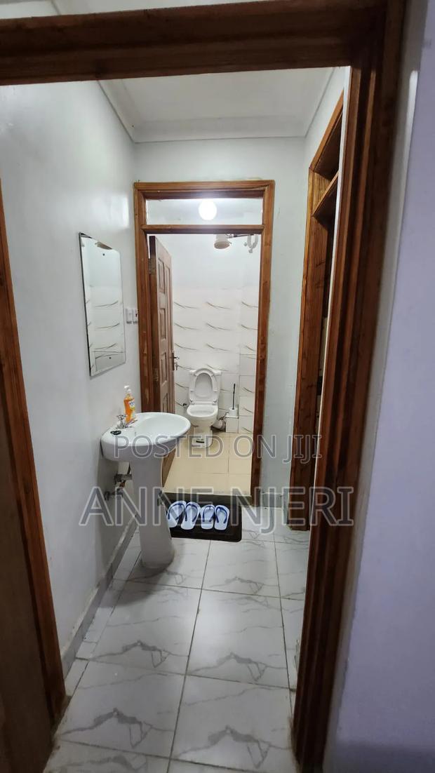 Spacious 1 Bedroom Airbnb in Thika at Per Day - thumbnail 3