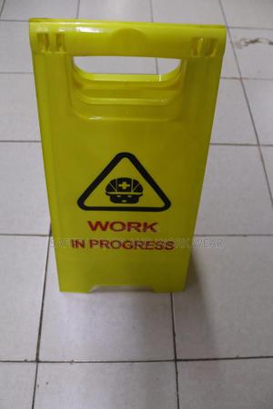 Work In Progress Yellow Sign - thumbnail 2