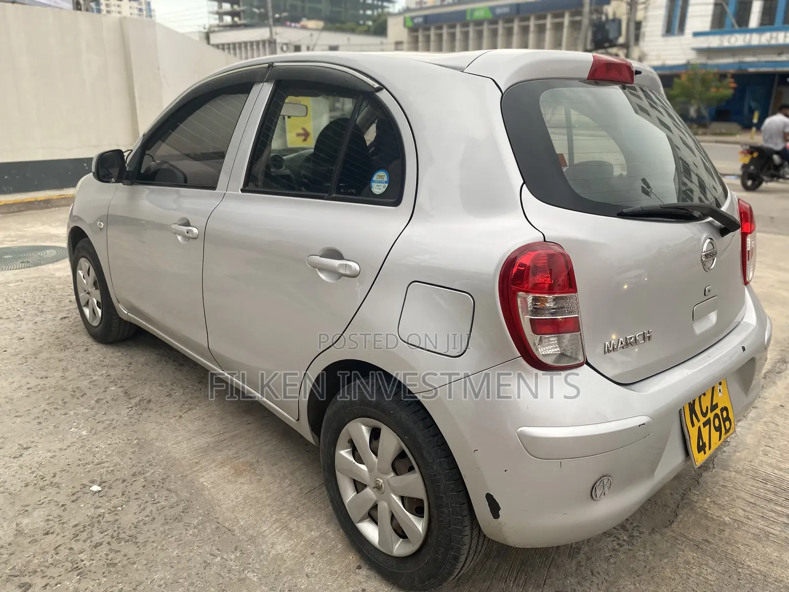 Nissan March 1.2 AWD 2013 Silver