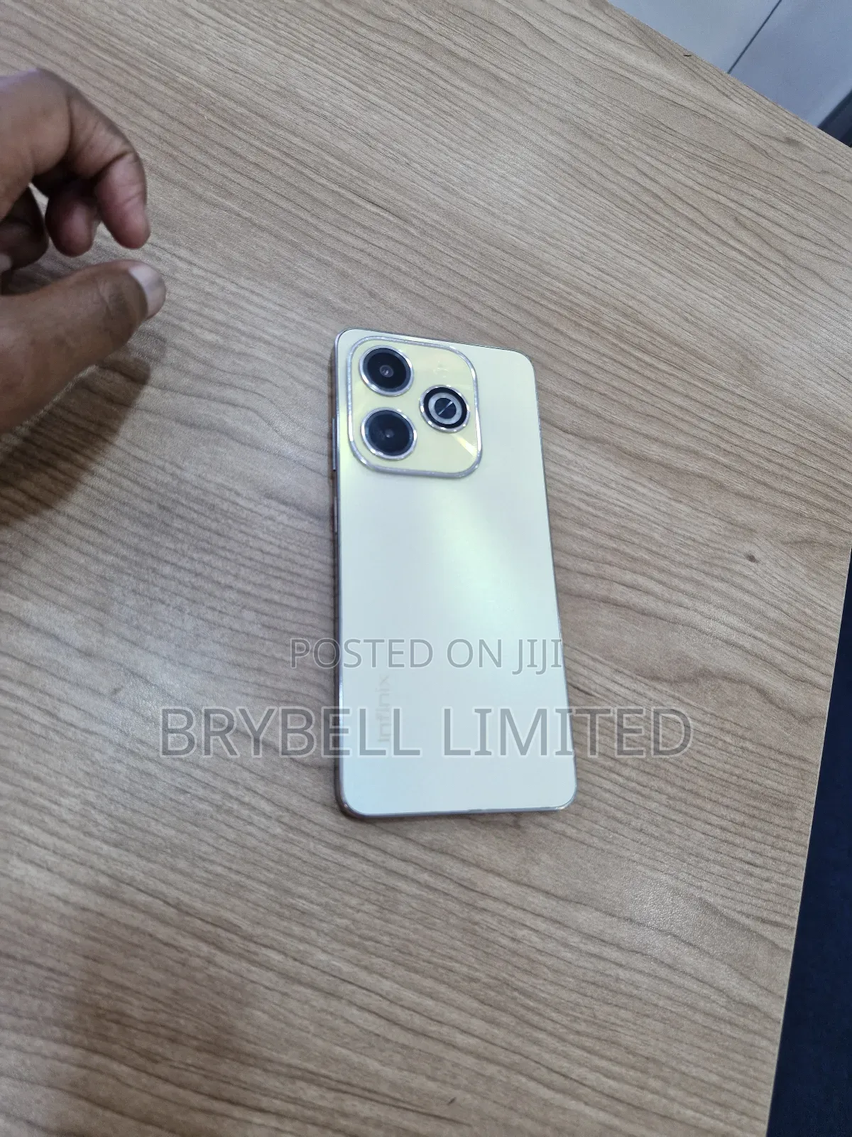 Infinix Hot 40i 128 GB Gold