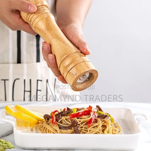 Salt and Pepper Grinder/Pepper Miller