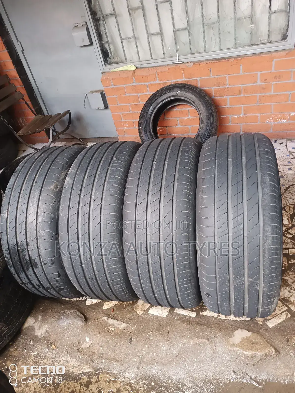 Goodyear Tyres Size 275/50r21 Per Pc