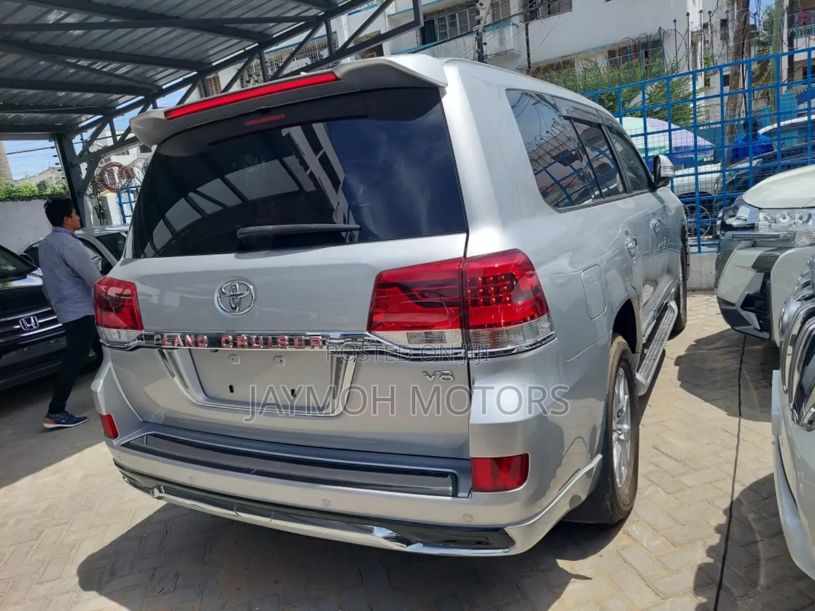 Toyota Land Cruiser 2015 Silver
