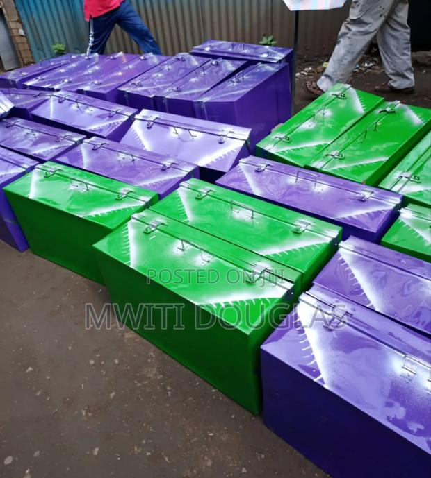 Good Looking Metallic Boxes