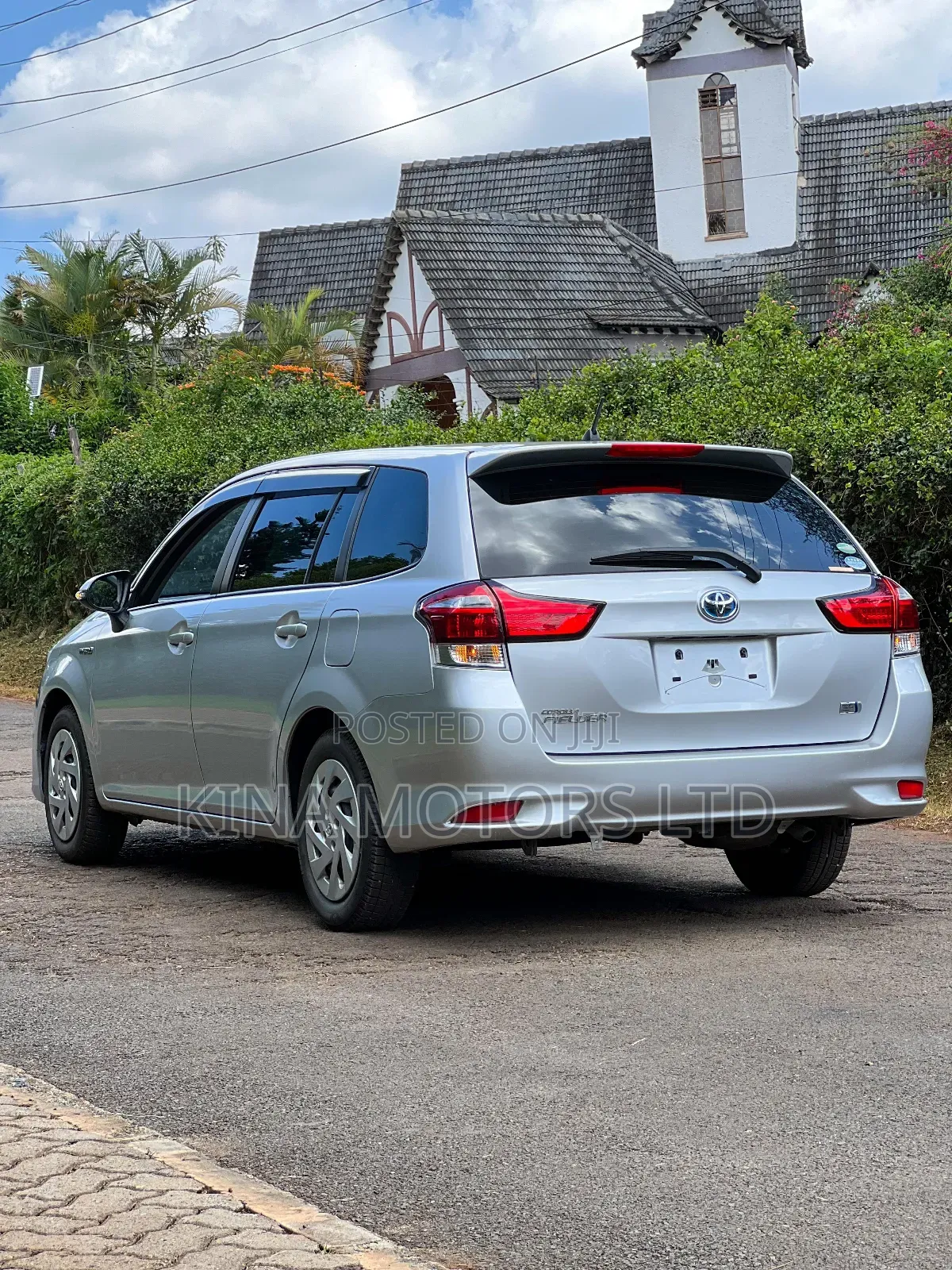 Toyota Corolla Fielder 1.5 Hybrid FWD 2018