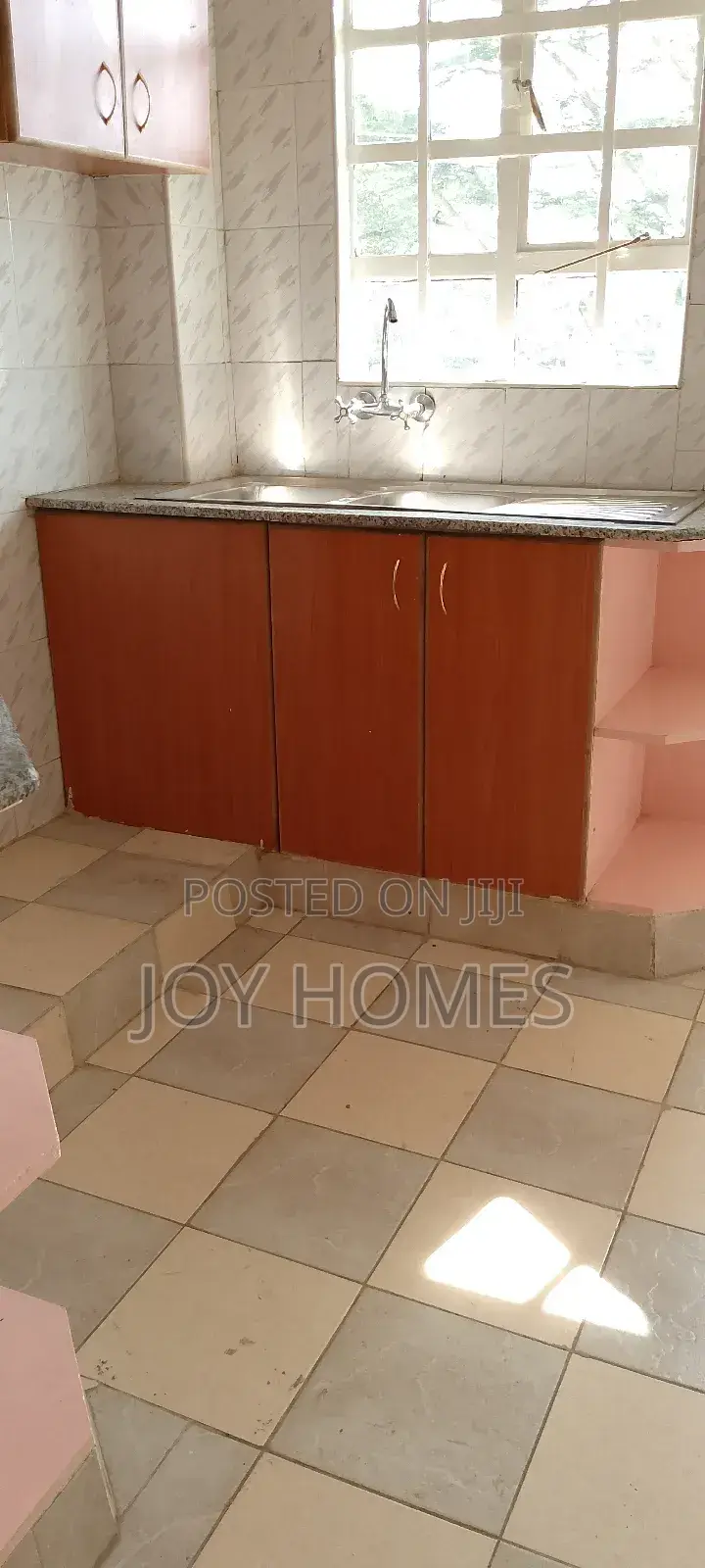 3bdrm Apartment in Madaraka for rent