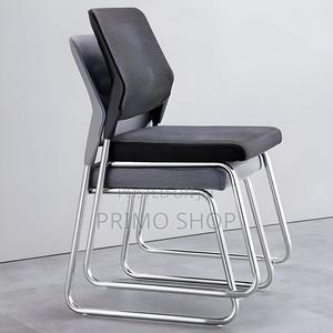 Ergonomic Black Mesh Office Chair With Modern Style - thumbnail 2