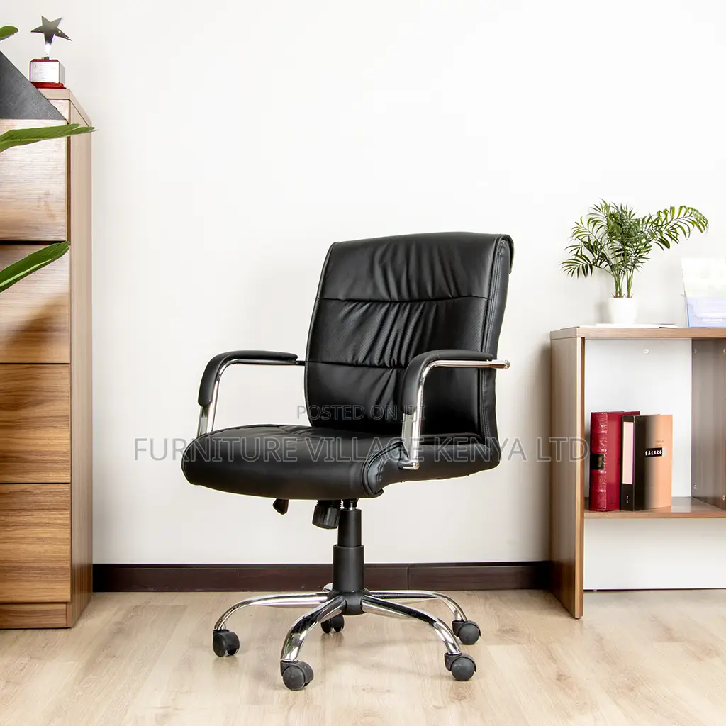 High-Back Executive Office Chair (Swivel Leather Seat)