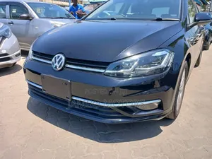 Volkswagen Golf TSI S FWD 2018 Black