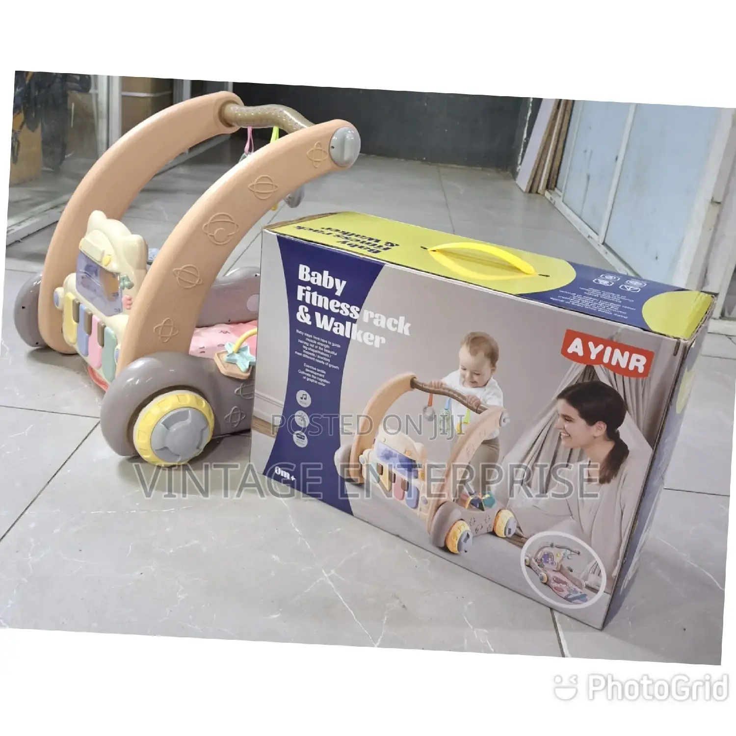 *Push Walker With Piano Playmat