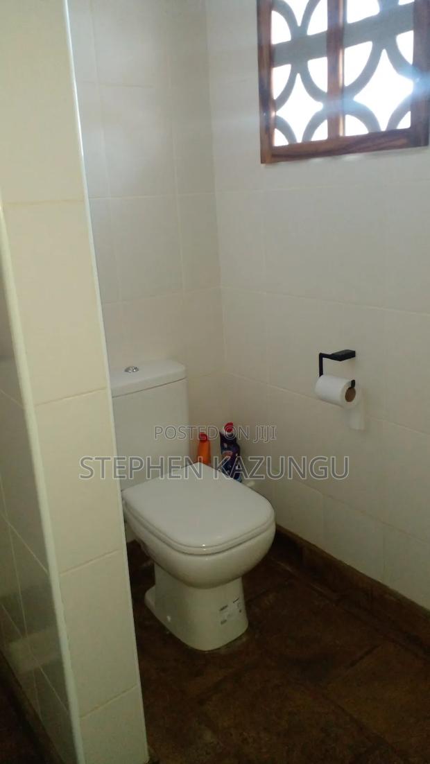 Furnished 4bdrm House in Golf & Living, Ukunda for rent - thumbnail 17