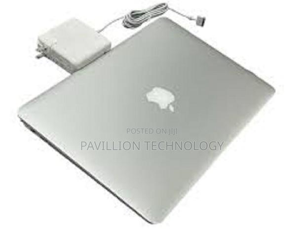 Laptop Apple MacBook Air 4GB Intel Core I5 SSD 128GB - thumbnail 2