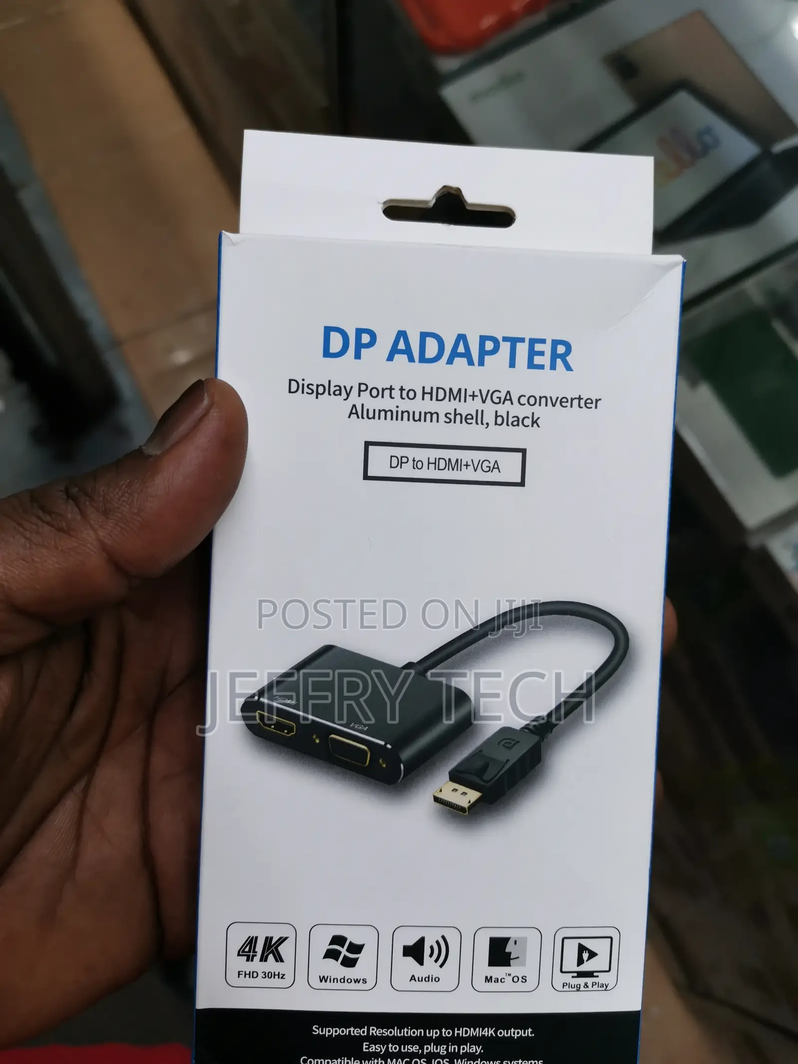 Travel a/v Adapter: 2-in-1 Displayport to HDMI or VGA