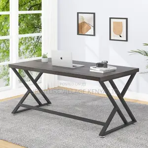 Office Desk: Modern Computer Desk With Storage