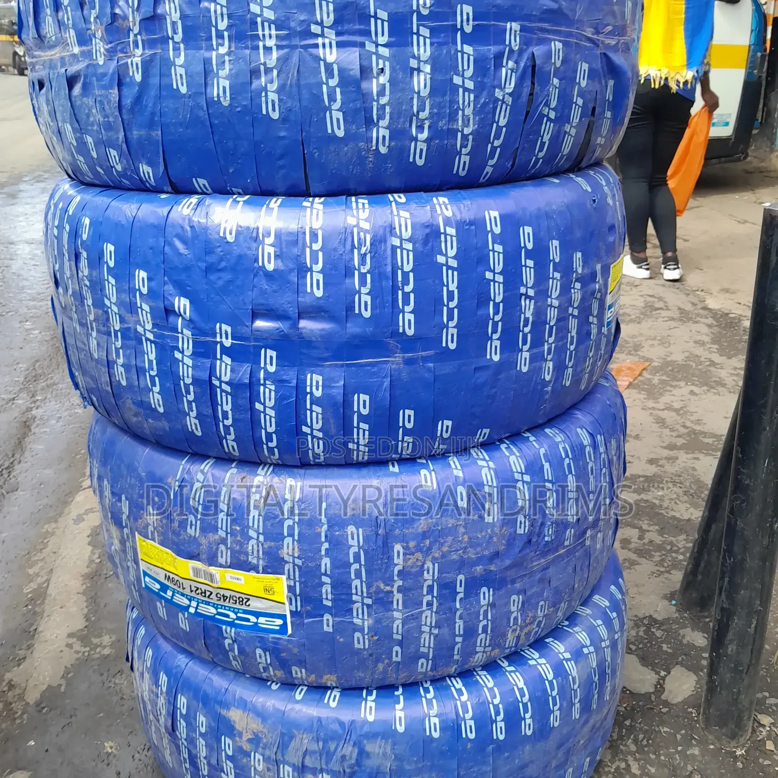 Brand New Accelera Tyres Size 285/45r21
