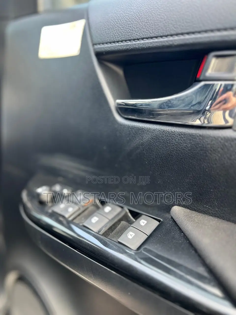 Toyota Hilux 2019 Black