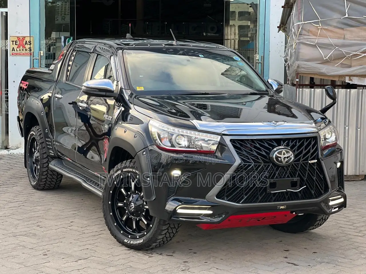 Toyota Hilux 2019 Black