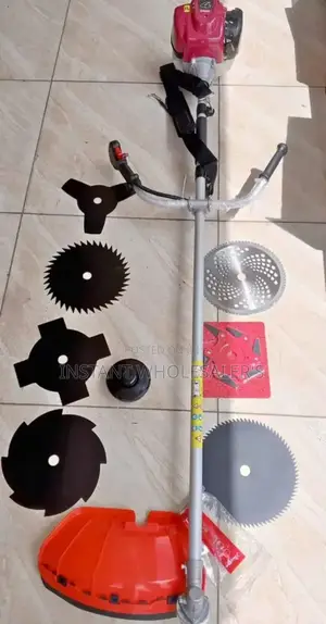 4 Stroke Brush Cutters With Blades