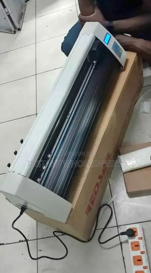 Plotter Cutting Machine - thumbnail 2