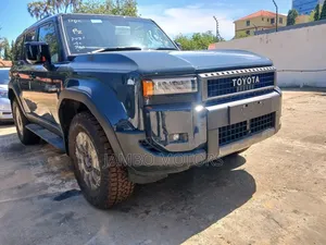 Toyota Land Cruiser Prado 2024 Gray