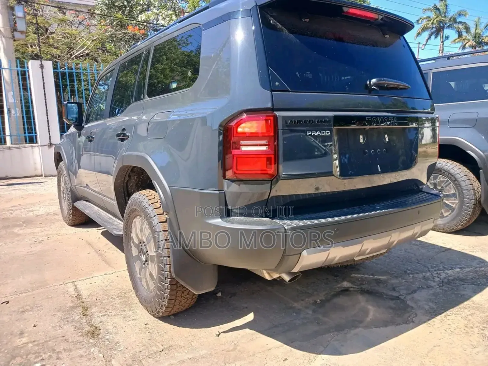 Toyota Land Cruiser Prado 2024 Gray