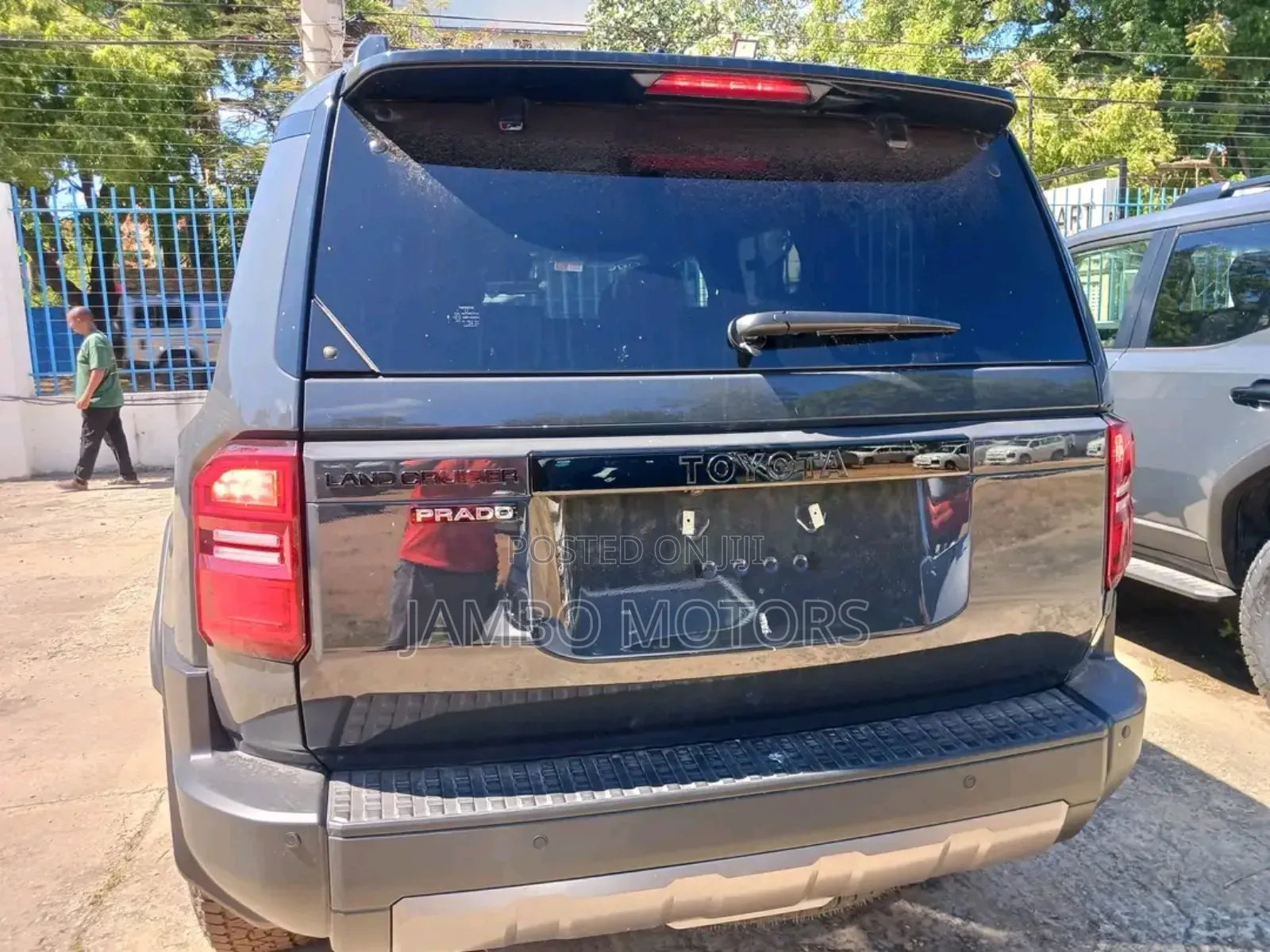 Toyota Land Cruiser Prado 2024 Gray