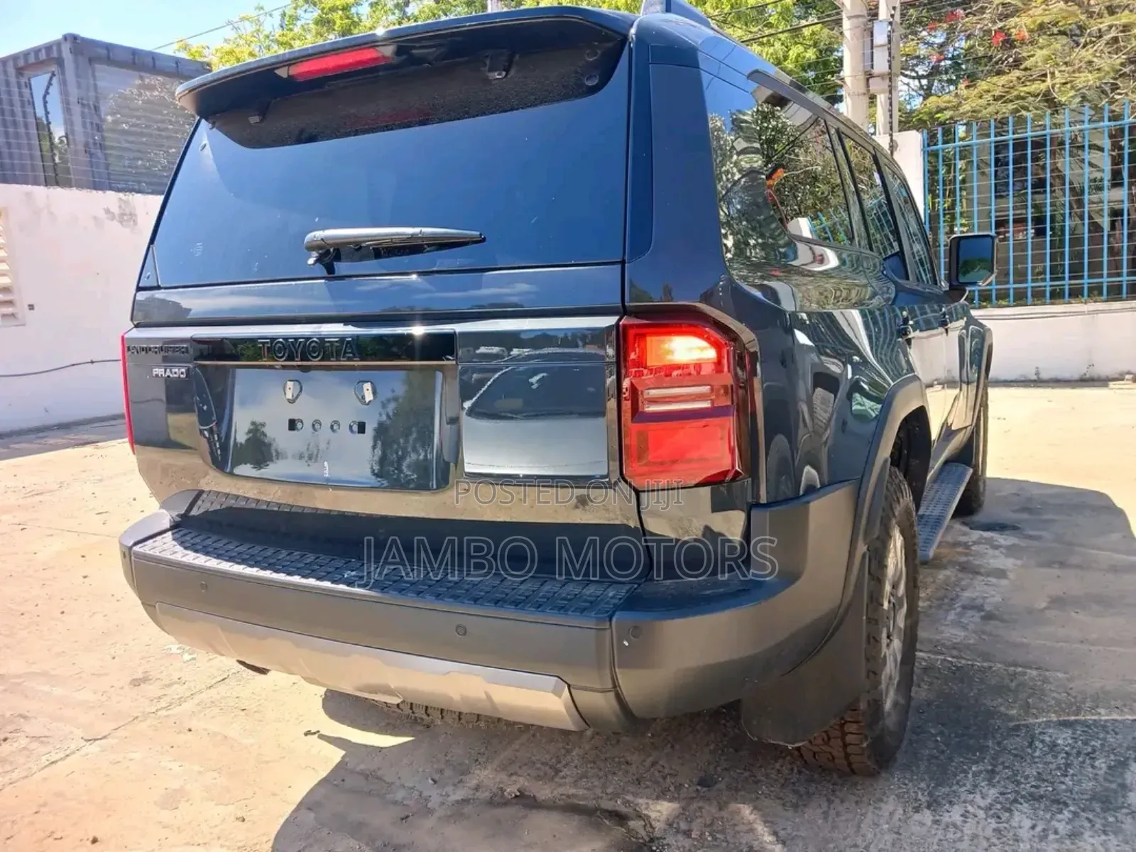 Toyota Land Cruiser Prado 2024 Gray