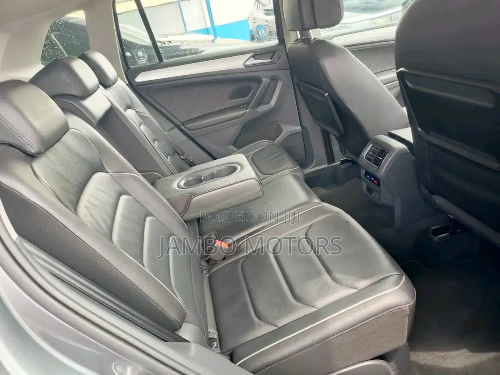 Volkswagen Tiguan 2.0T SE FWD 2018 Gray