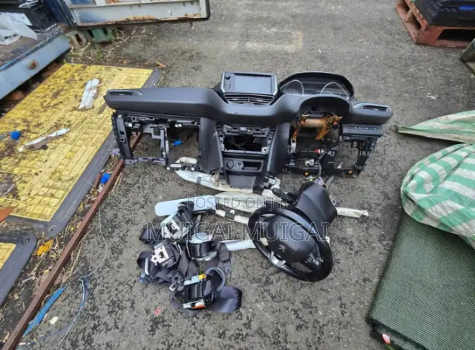 Peugeot Spares Both New and Breaking Parts From Salvage Cars