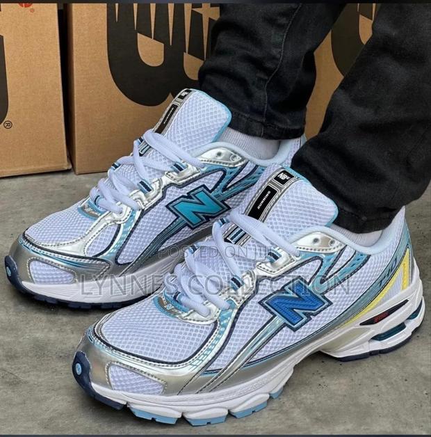 New Balance 740 - main view