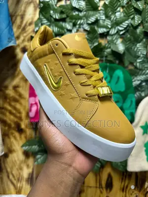 Nike Tiempo Vetta 17 Sneakers