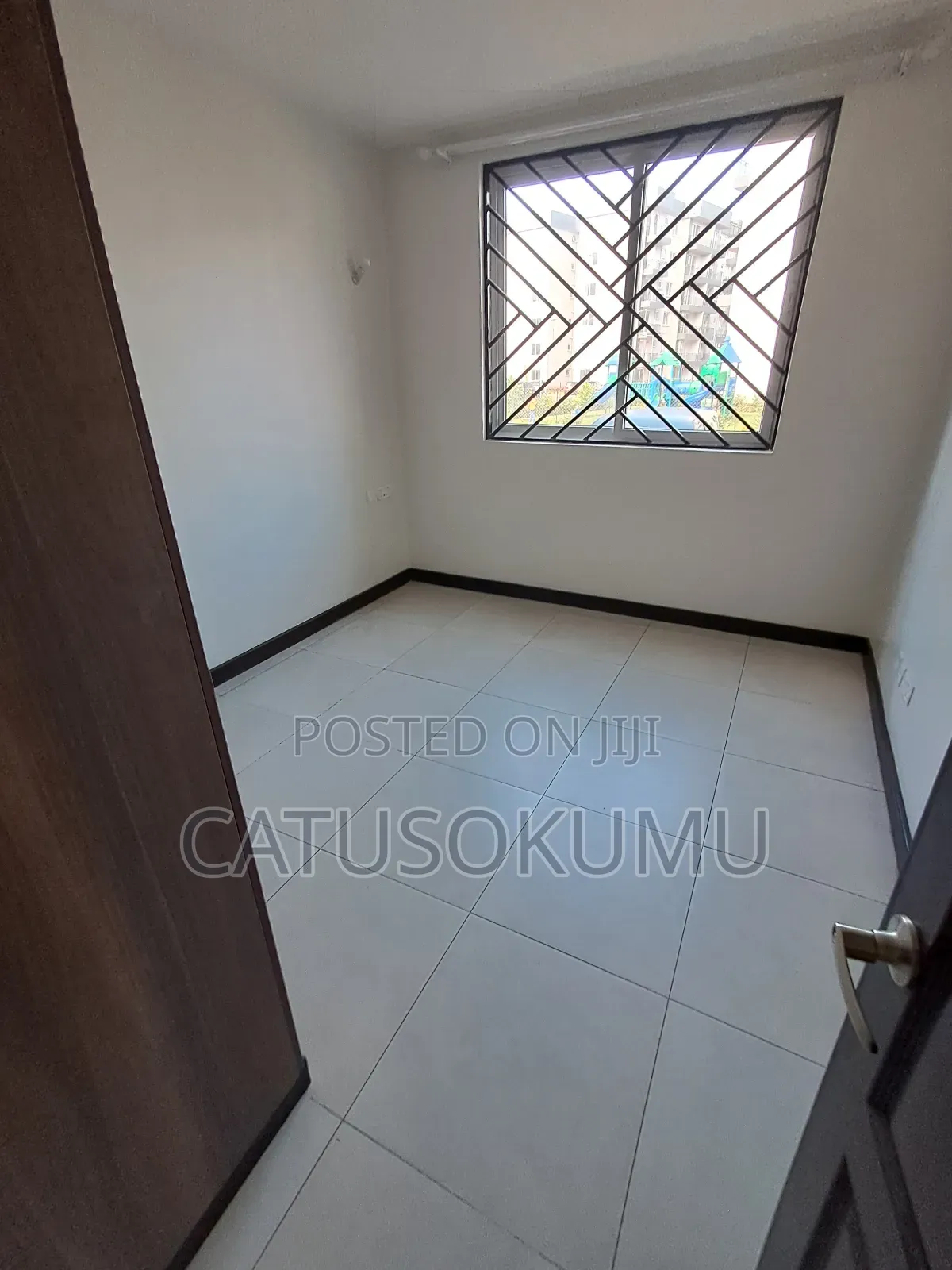 3bdrm Apartment in Katani for rent